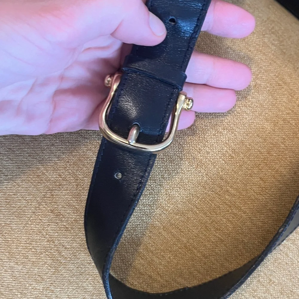 Vintage Celine Triomphe Flap Box Bag in Midnight gold hardware - Picture 7 of 16